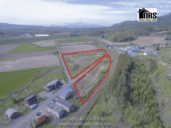 Kutchan Sub-division Developmemt Land. Showing JR Railway line and railway easement to right of property.