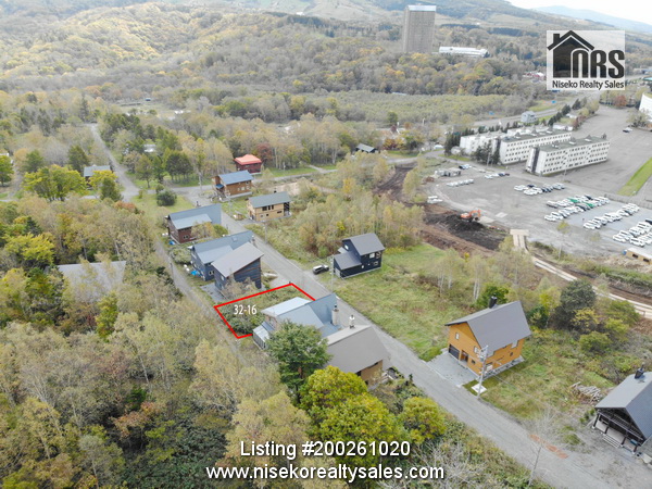 Rusutsu_ShinsetsuEstate_32-16_Photo1 - Showing Rusutsu Shinsetsu Estate and Block location in upper end of Estate.