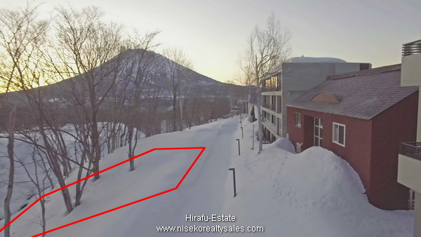 Hirafu_Estate_LotB_Forsale003