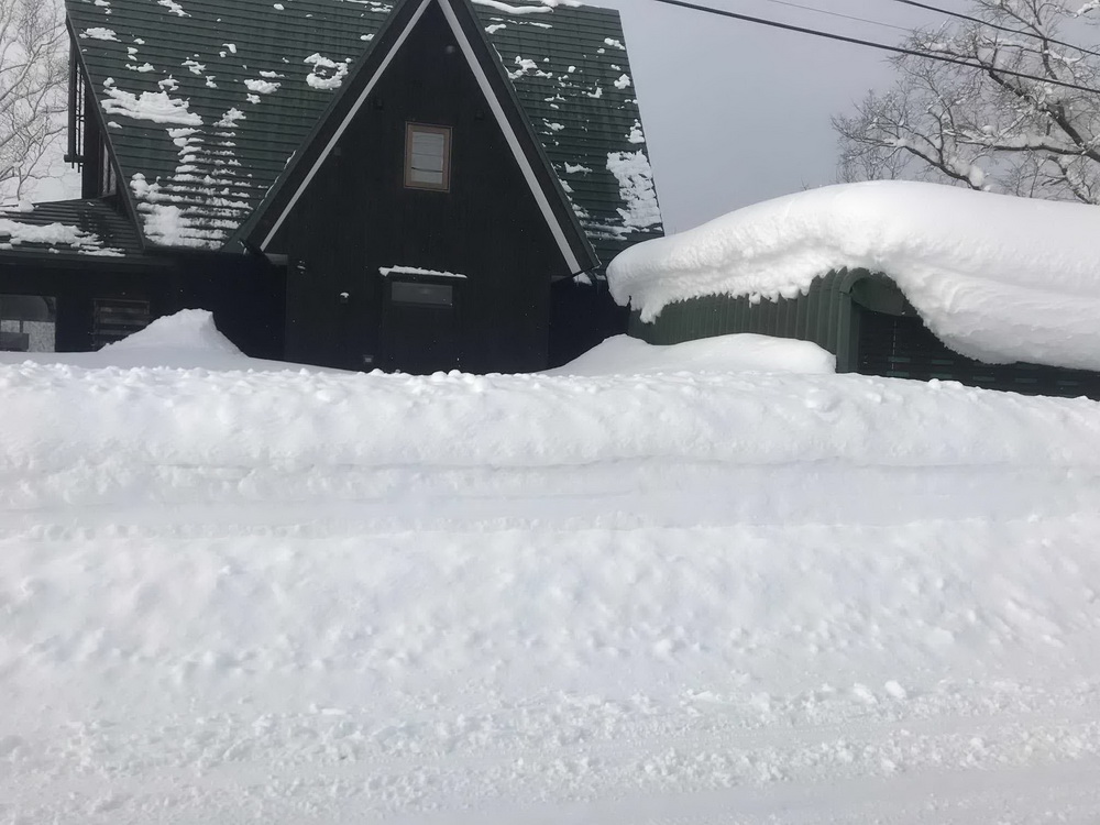 Niseko Snow Clearing